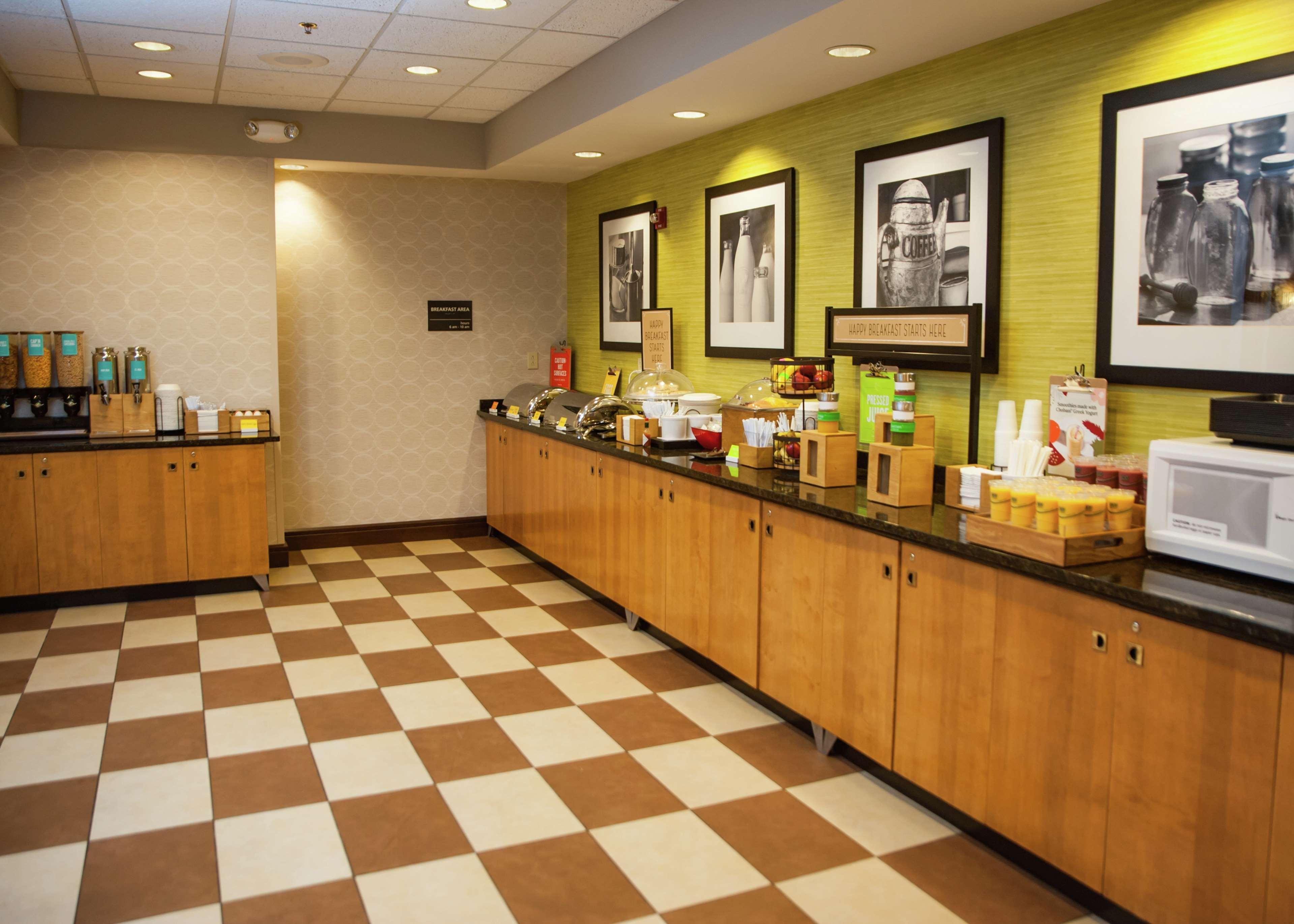 Hampton Inn Norfolk Esterno foto