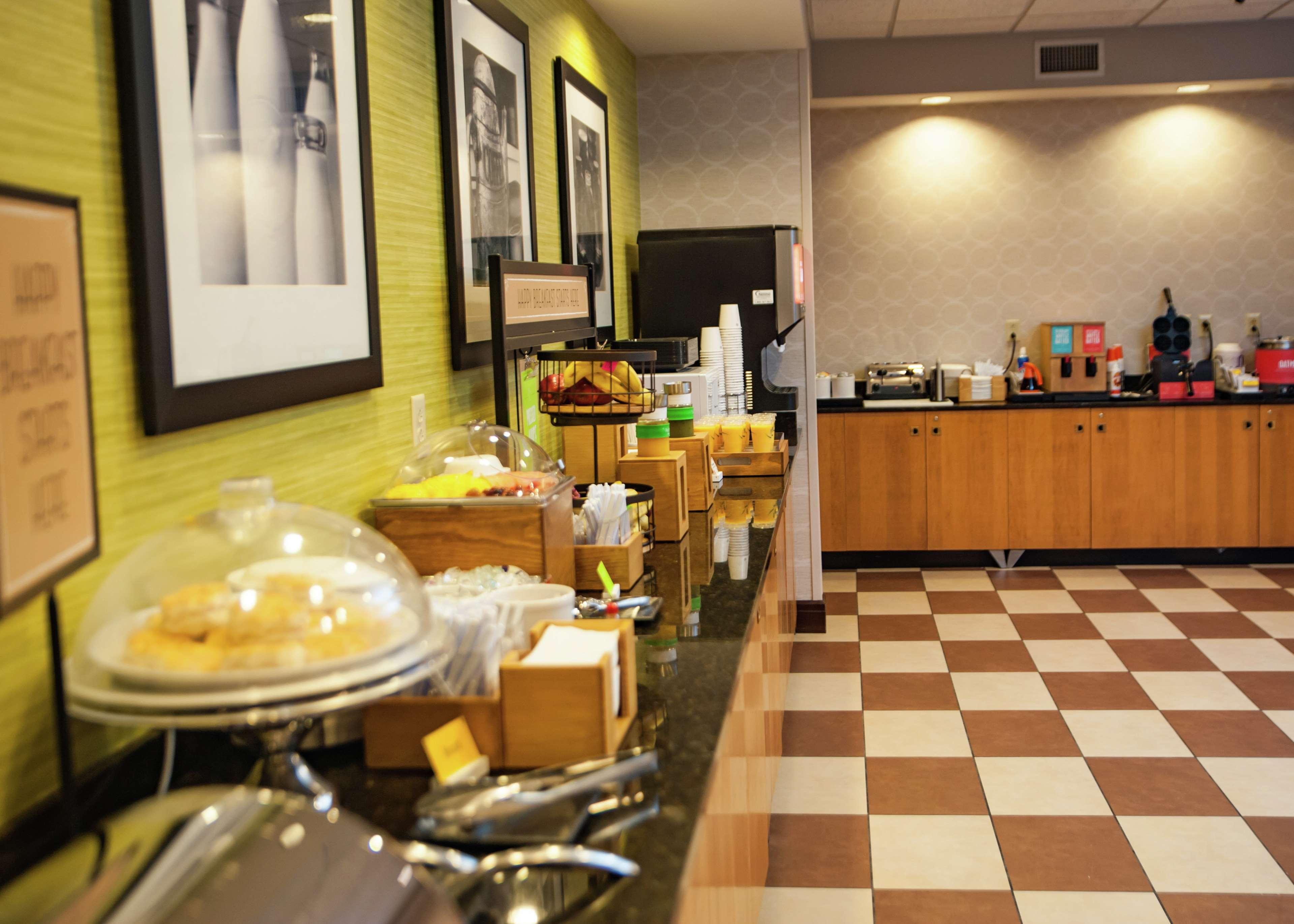 Hampton Inn Norfolk Esterno foto