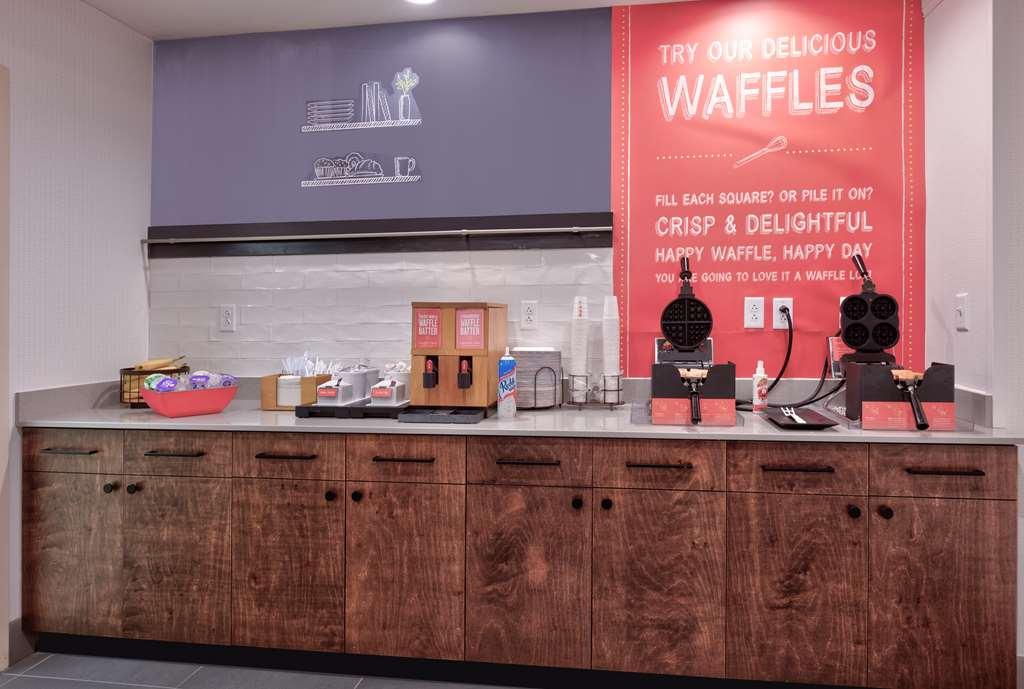 Hampton Inn Norfolk Ristorante foto