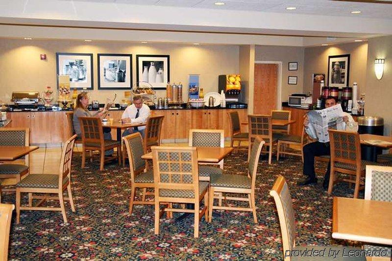 Hampton Inn Norfolk Ristorante foto